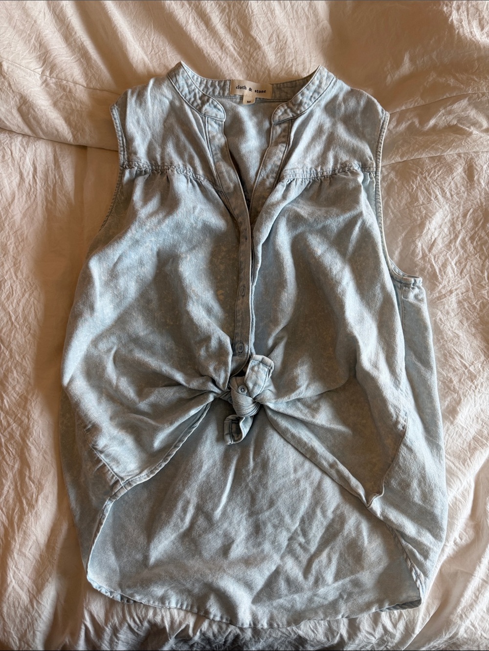 cloth & stone Light Chambray Sleeveless Tie-Front Top